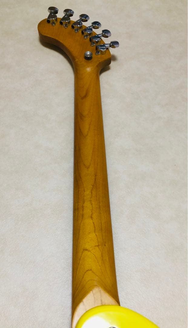 ZO-3 イエロー アンプ内蔵ミニギター ディストーションSW ヘッドフォン端子