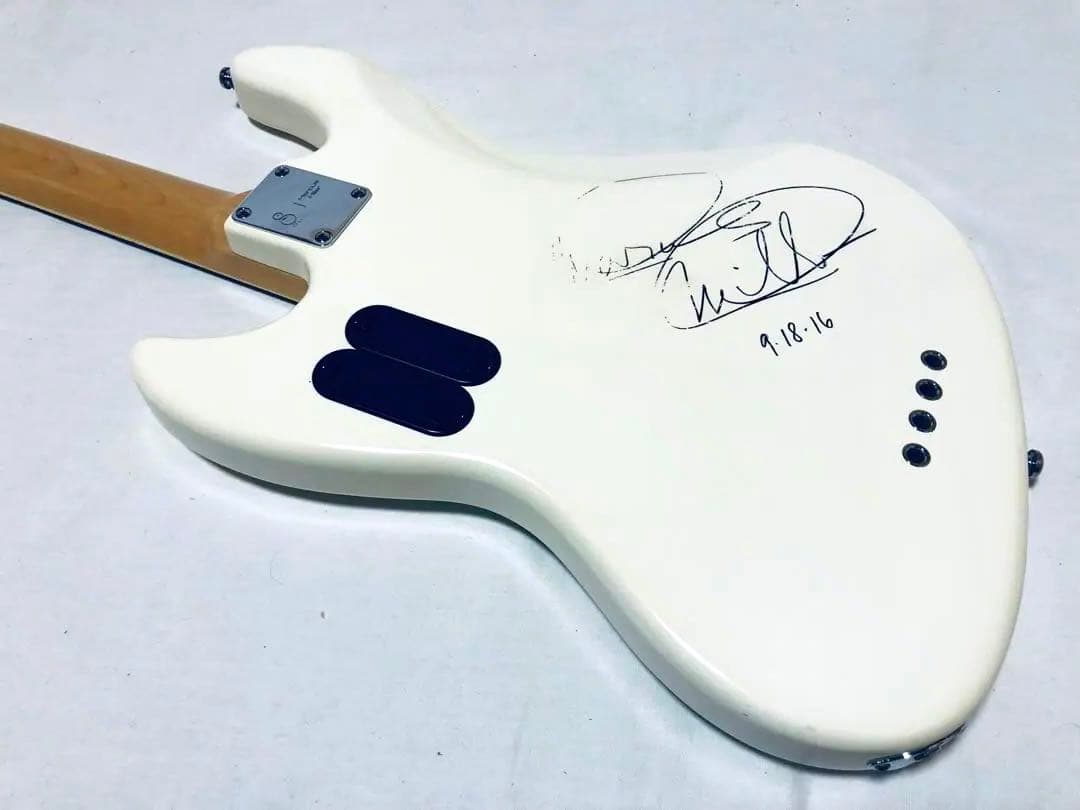 Sire V7 本人直筆サイン入り サイアー 初代 生産終了 メンテナンス済