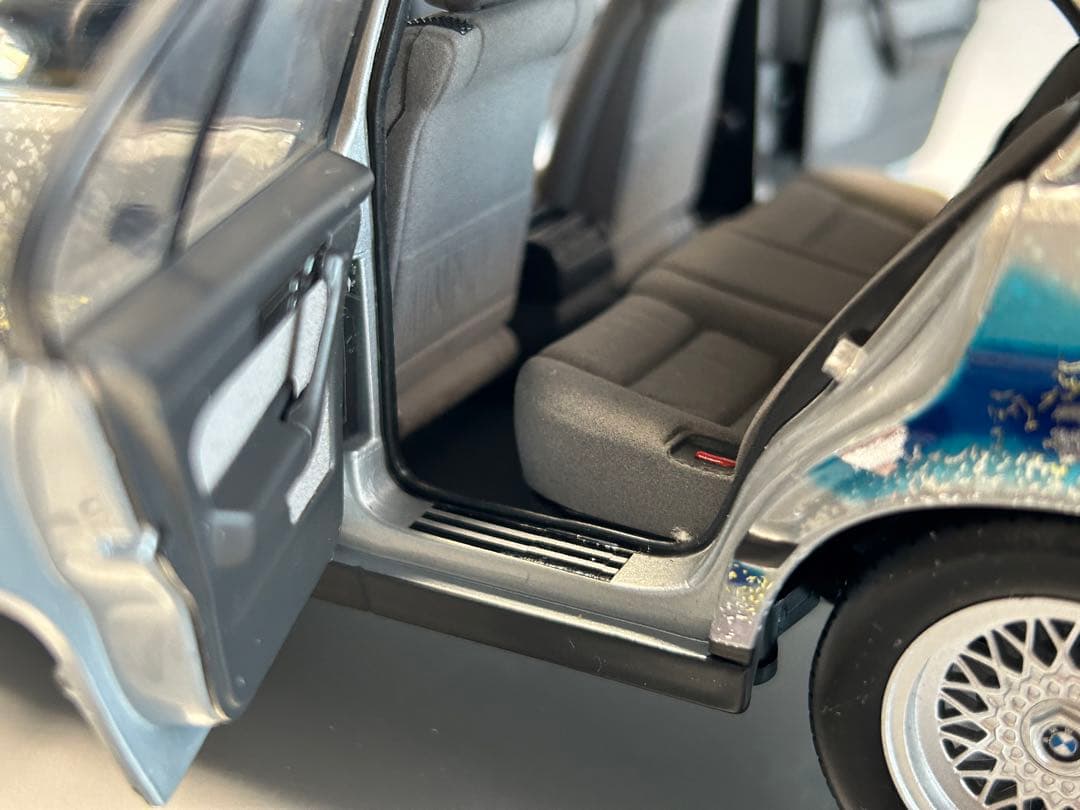 加山又造作　アート模型＋カー冊子  ５シリーズ完成品