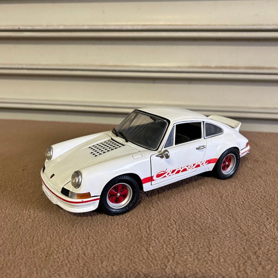 DB13★ミニカー★ オートアート製 1/18 スケール ポルシェ911 カレラ