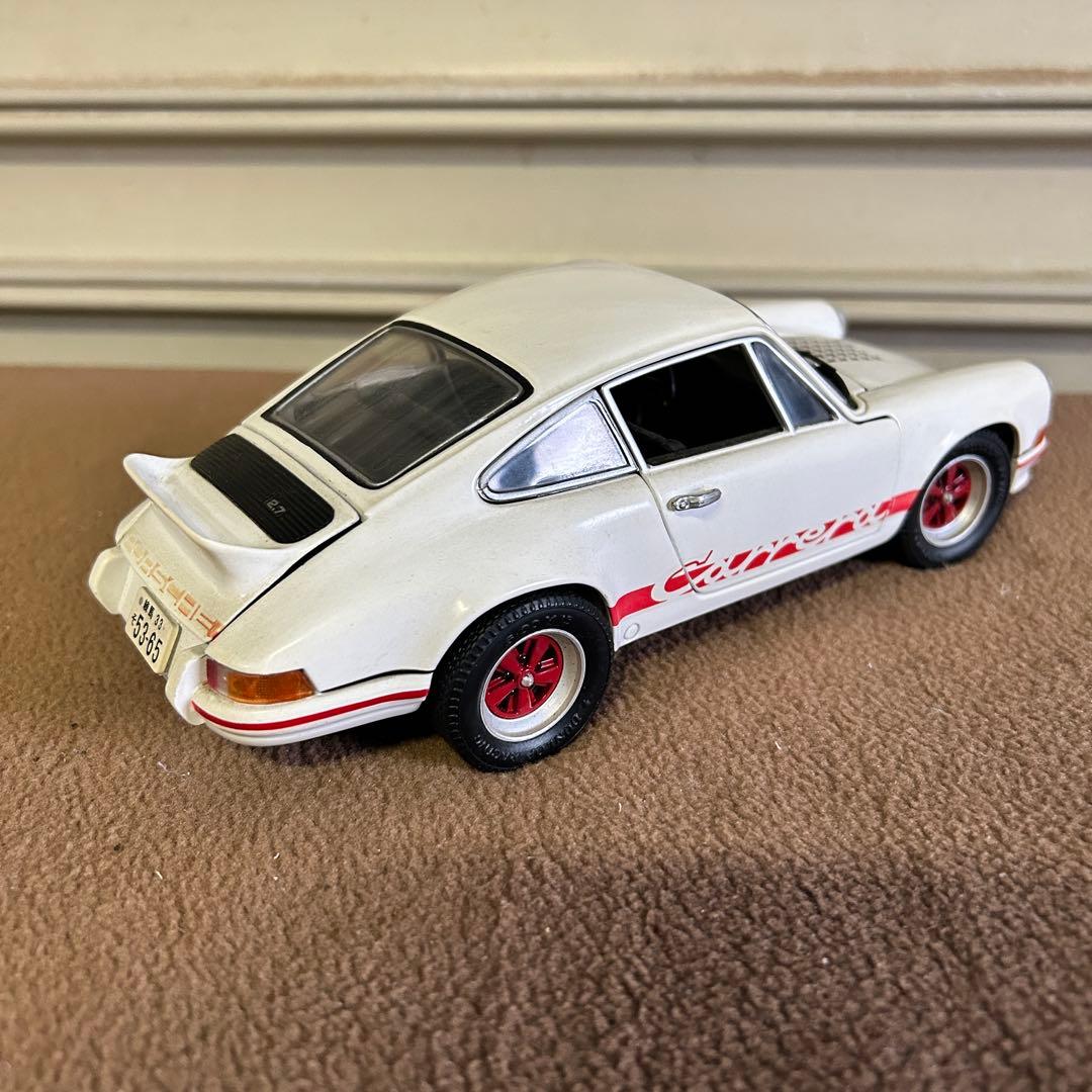 DB13★ミニカー★ オートアート製 1/18 スケール ポルシェ911 カレラ