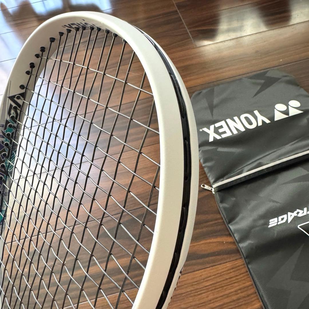 【美品★10月に購入】ヨネックス　ボルトレイジ　5V 軟式テニスラケット