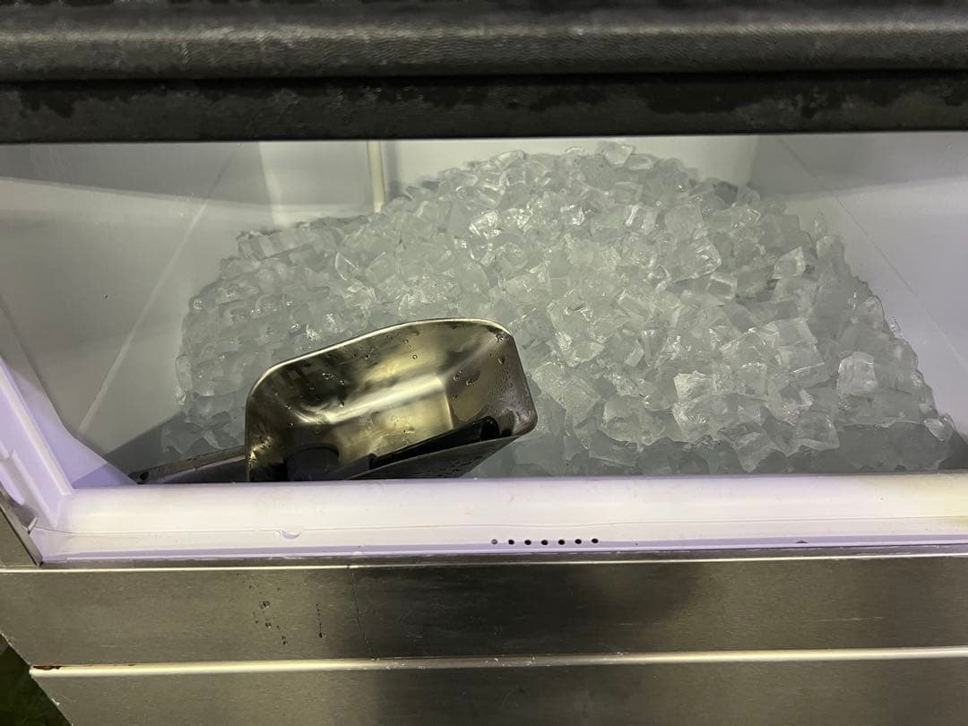 ホシザキ製氷機 230kg 2012年