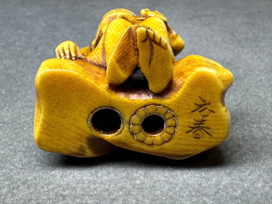 極上　根付　海女　天然素材　アンティーク　和彫　置物　骨董　飾り物　古美術品