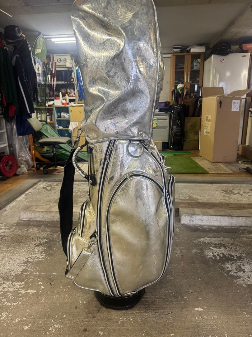 MARK & LONA メタリックシルバーゴルフバッグ