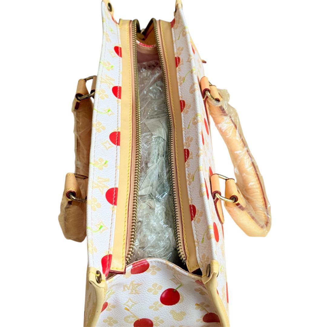 【希少・激レア】ディズニー　ミッキー　モノグラム　チェリー　バッグ　匿名配送