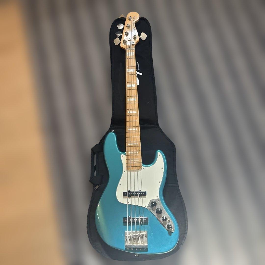 SQUIER 5弦ベース　美品