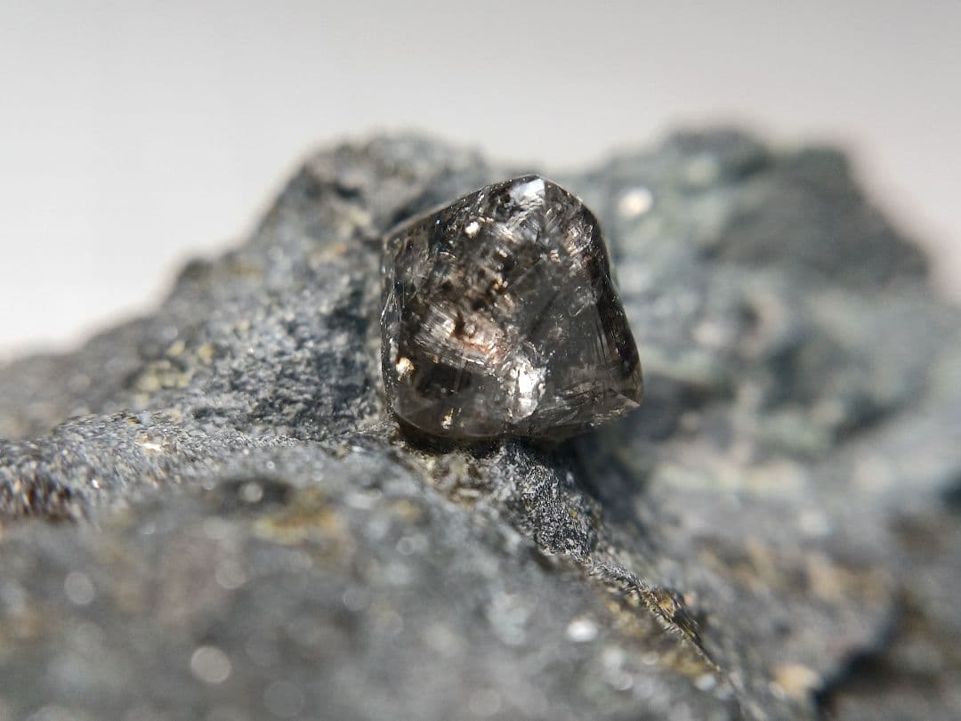 たーさん　ダイヤモンド　キンバーライト　原石　接着標本　鉱物標本