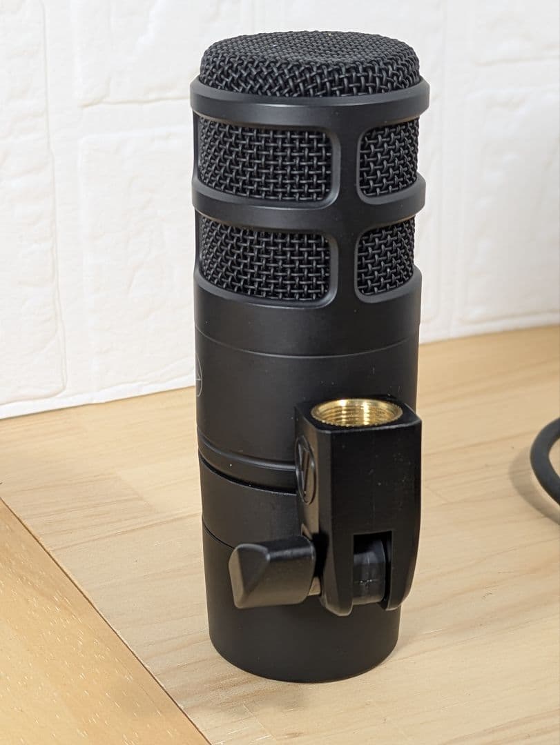 極美品 オーディオテクニカ AT2040 ダイナミックマイク