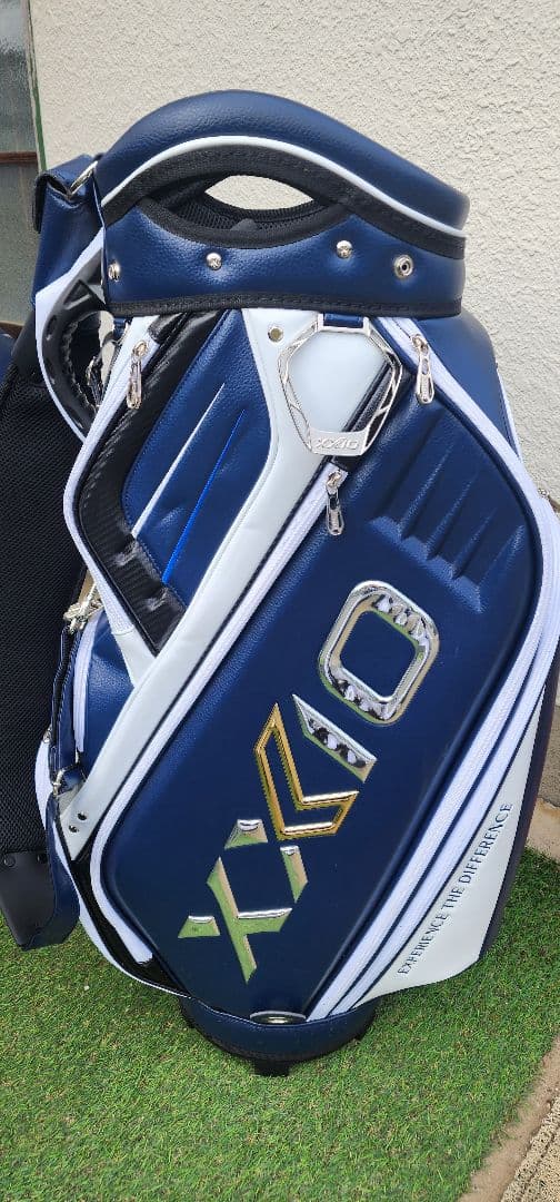 【超美品】XXIO キャディバッグ ネイビー/ホワイト