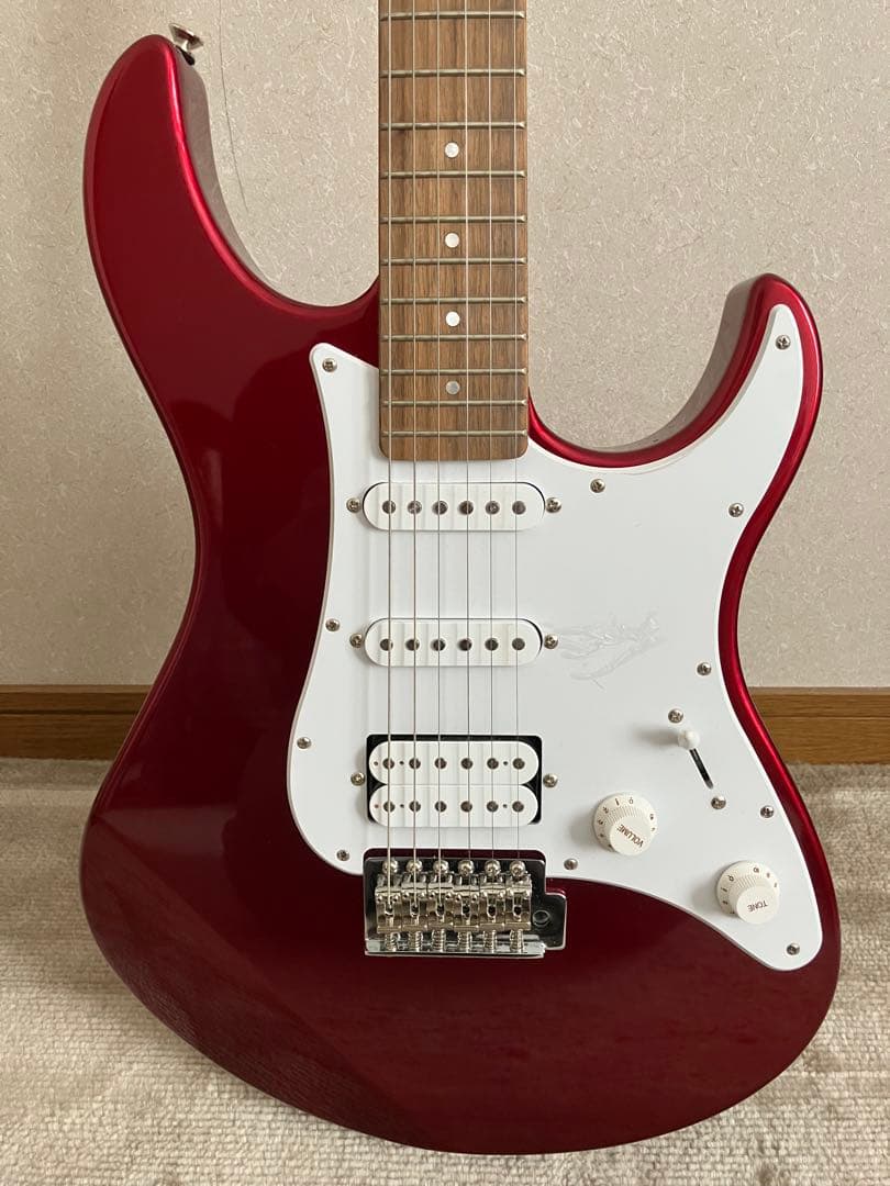 YAMAHA PACIFICA 012 レッドメタリック