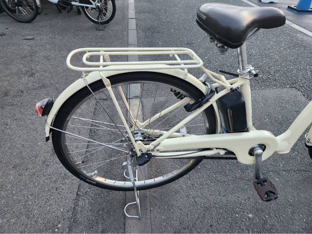 中古ブリヂストン電動アシスト自転車　ベルト式　B400 大阪