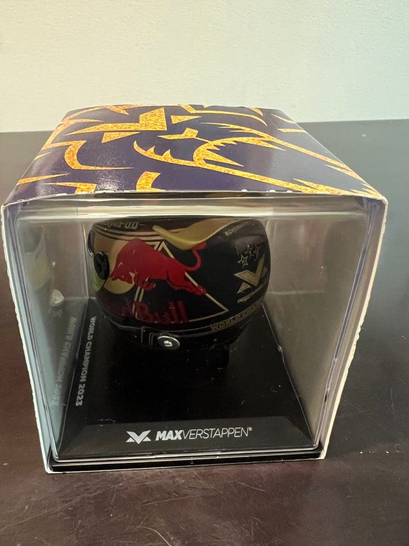 F1 Red Bull Racingマックスフェルスタッペン1/4ヘルメット