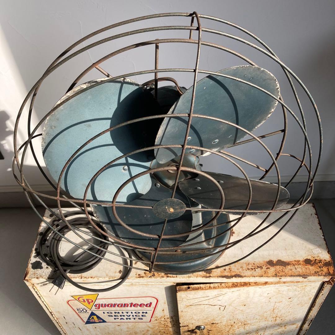 ヴィンテージ鉄製扇風機　ファン　蚤の市　アンティーク