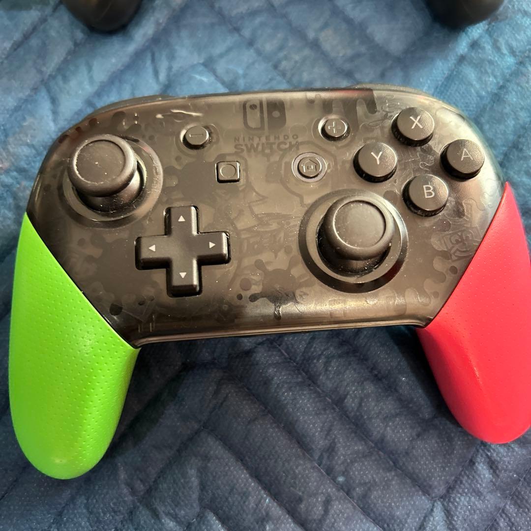 Switch本体、ドック２台 マイクロSD 256GB、プロコン2個、ケース付