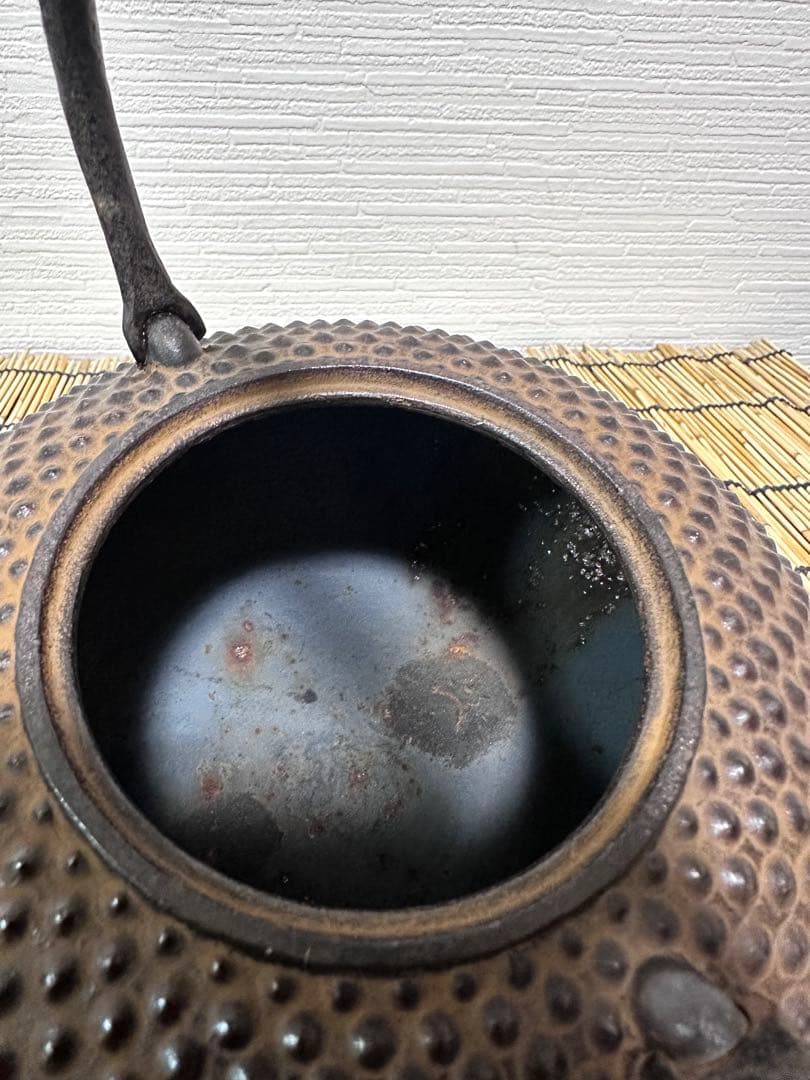 ほぼ未使用品　菊池保寿堂　菊池 正直造 斑紫銅蓋姥口中アラレ　南部鉄瓶　南部鉄器