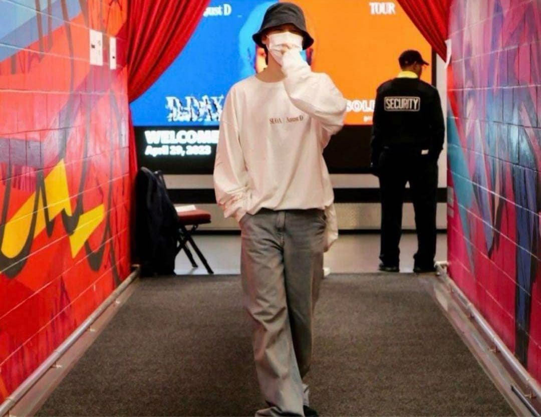 bts 公式グッズ　ロンT ライブグッズ