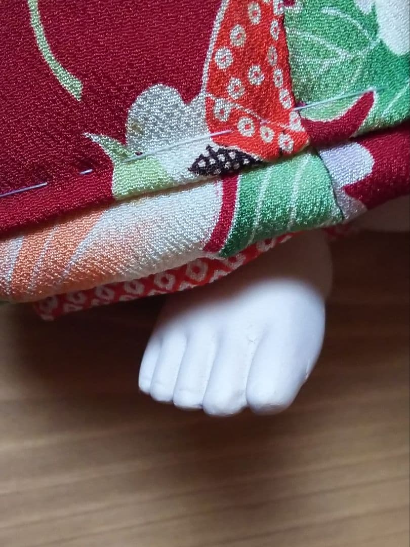 市松人形 松乾斉東光 赤地に花柄の着物 約42cm