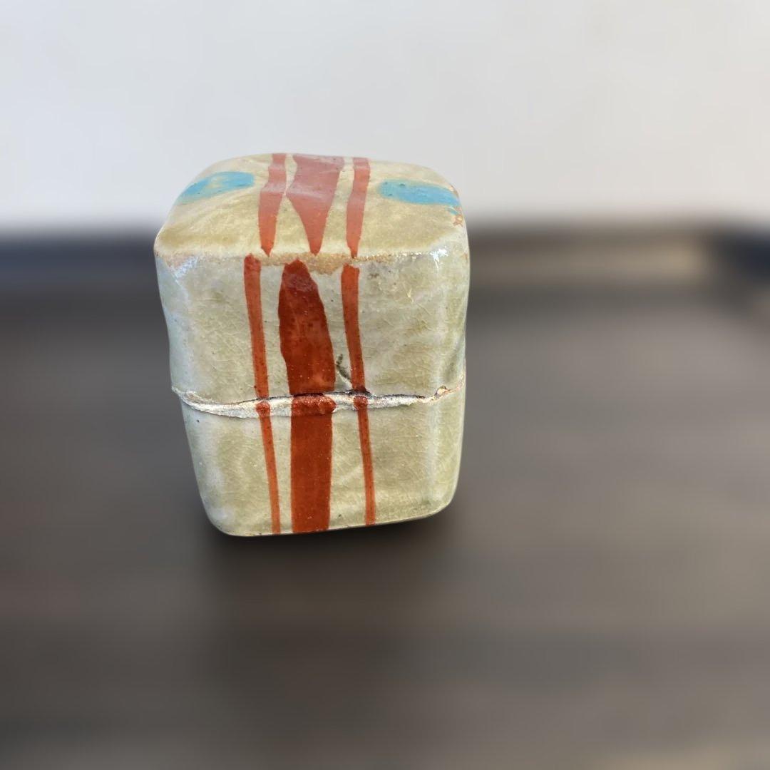 民藝　壺屋焼　やちむん　小橋川仁王　赤絵　緑釉点文　香合