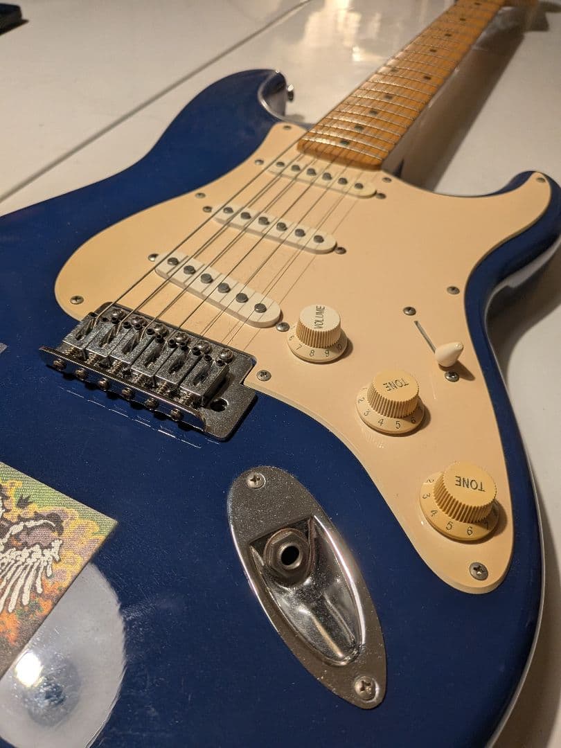エレキギター 青 3ピックアップ