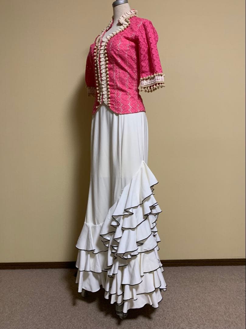 フラメンコ衣装　ソニアジョーンズ上下セット　ピンク✖️白　サイズS〜M