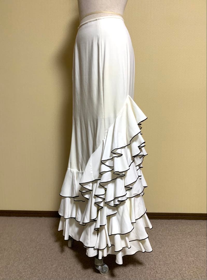 フラメンコ衣装　ソニアジョーンズ上下セット　ピンク✖️白　サイズS〜M