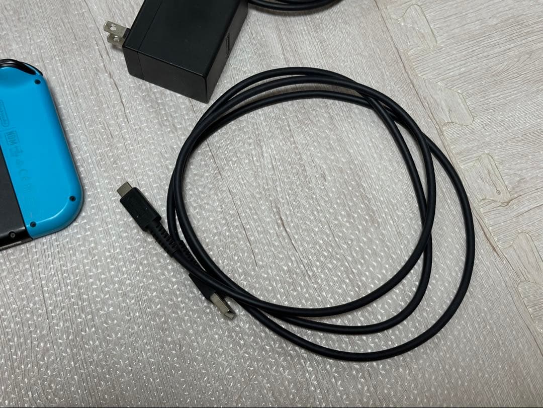 Nintendo Switch 本体 青/赤 Joy-Conセット