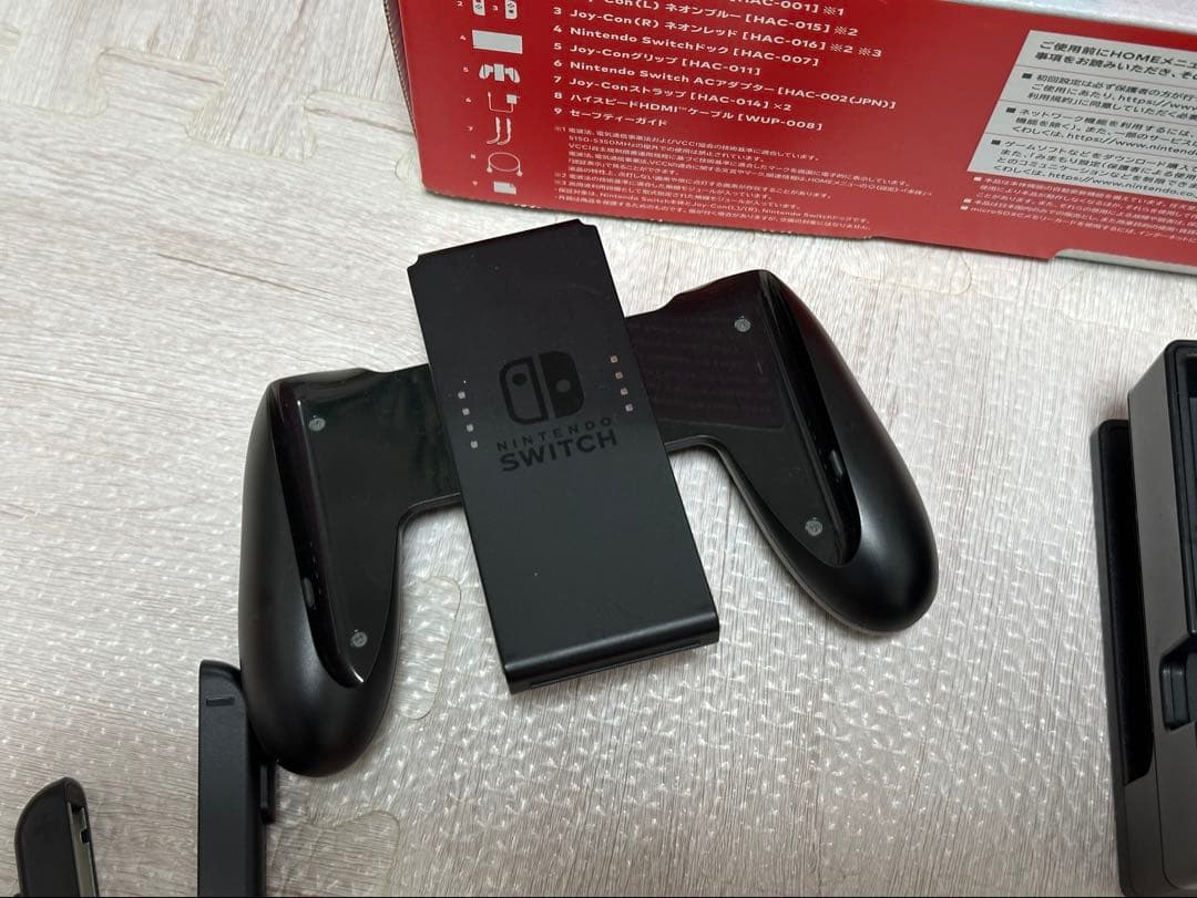 Nintendo Switch 本体 青/赤 Joy-Conセット