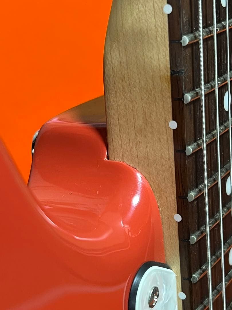 美品 Squier スクワイヤ サイクロン CYCLONE /ミディアムスケール