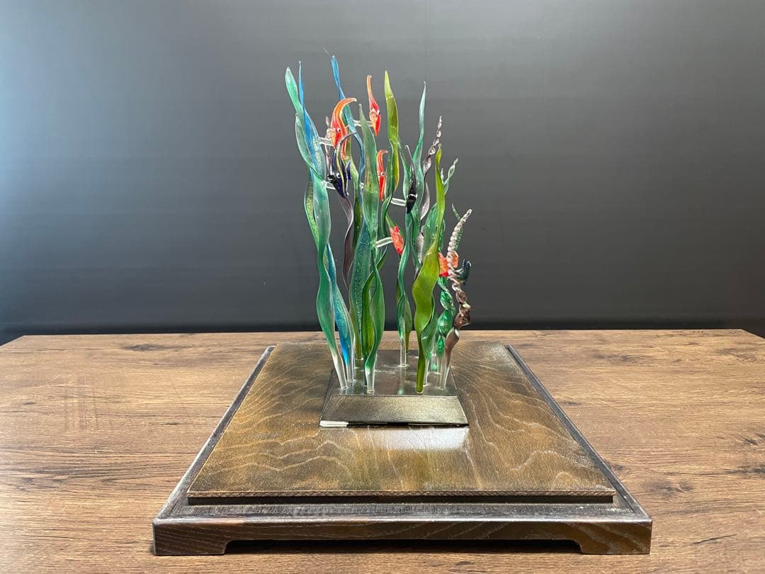 【中澤研一郎】作　ガラス工芸　熱帯魚　置物／ガラスケース付