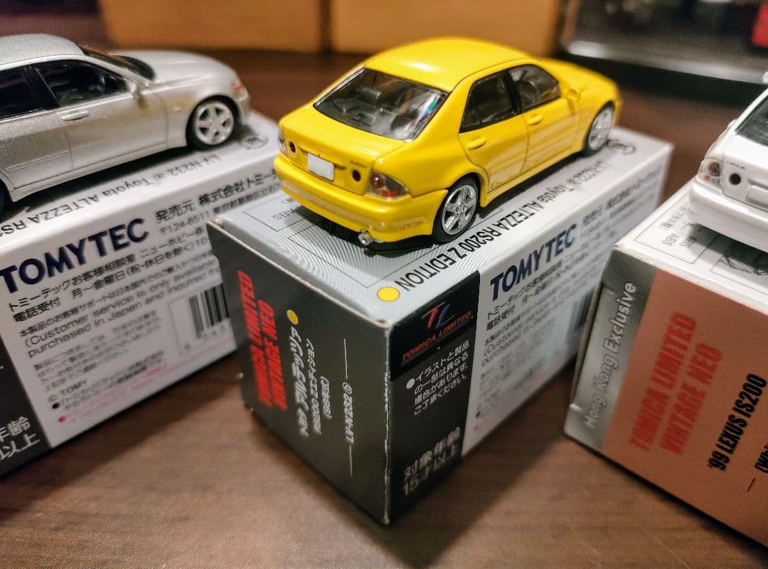 トミカリミテッドヴィンテージ アルテッツァ2台 & レクサス