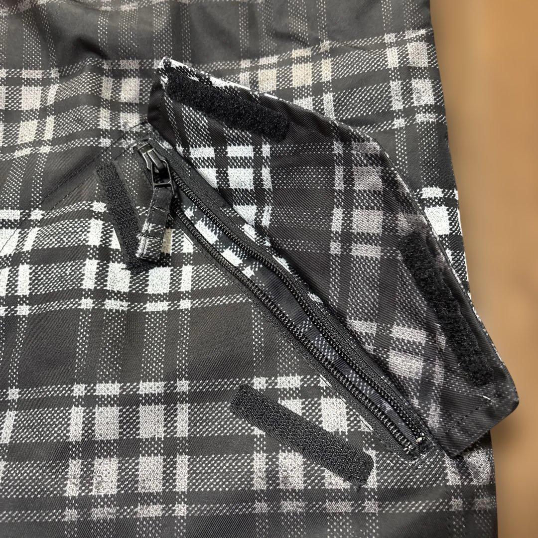 BURTON スノボウェア男性用Mサイズ