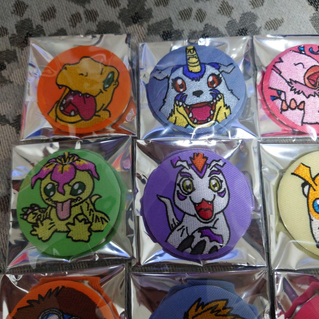 デジモン　刺繍缶バッチ　コンプリート