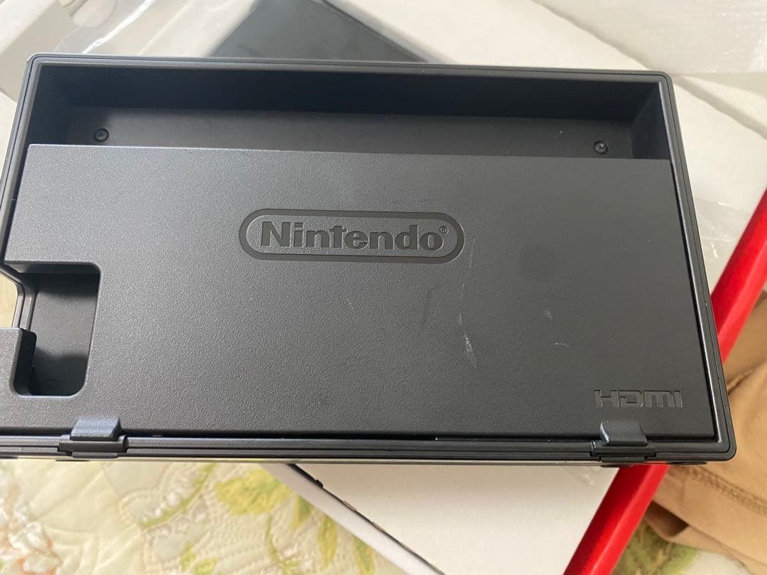 Nintendo Switch本体（ニンテンドースイッチ）、プロコン