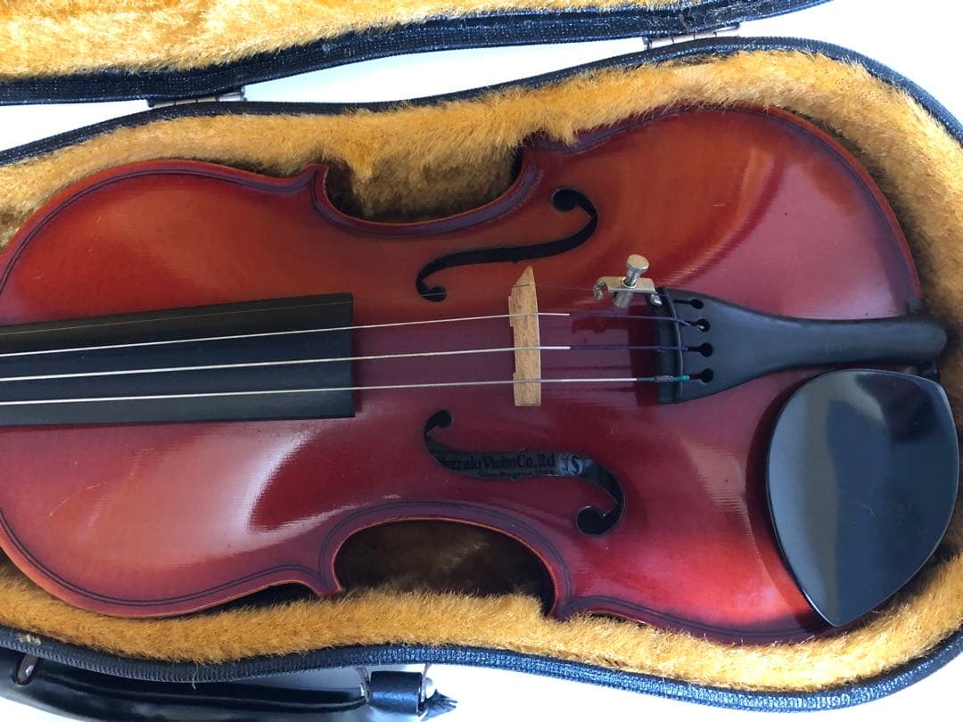 魅力的なSUZUKIバイオリン4点セット
