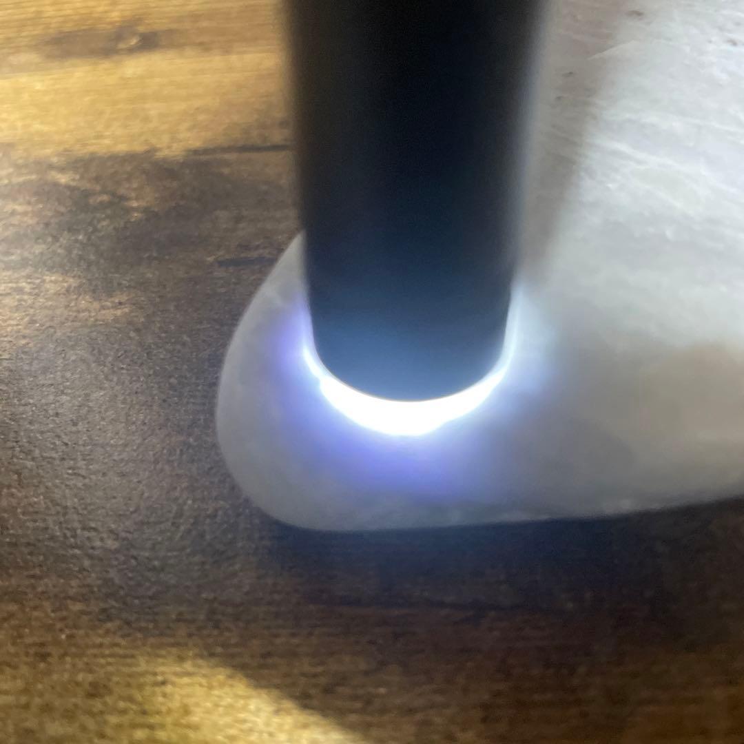 最終値下げ！220g 糸魚川　ラベンダー　翡翠　紫　海石　台座つき