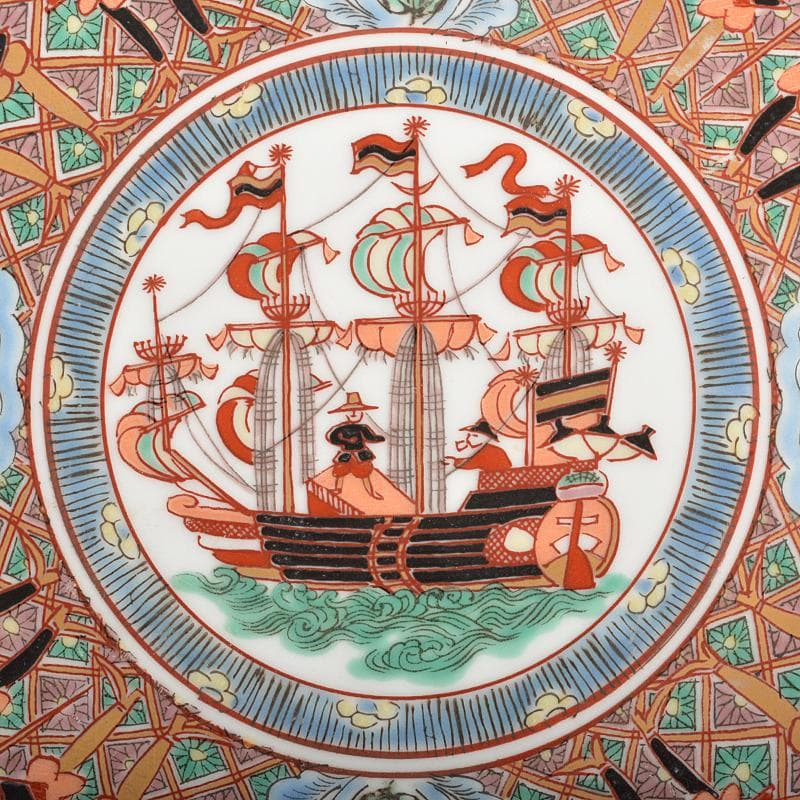 伊万里焼　古伊万里　錦手　南蛮人黒船文　飾皿　在銘　N　R6747