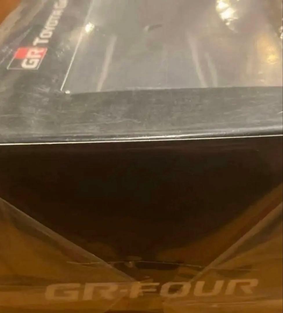 入手困難　非売品 トヨタ GRカローラ 1/30 ミニカー スパーホワイトⅡ