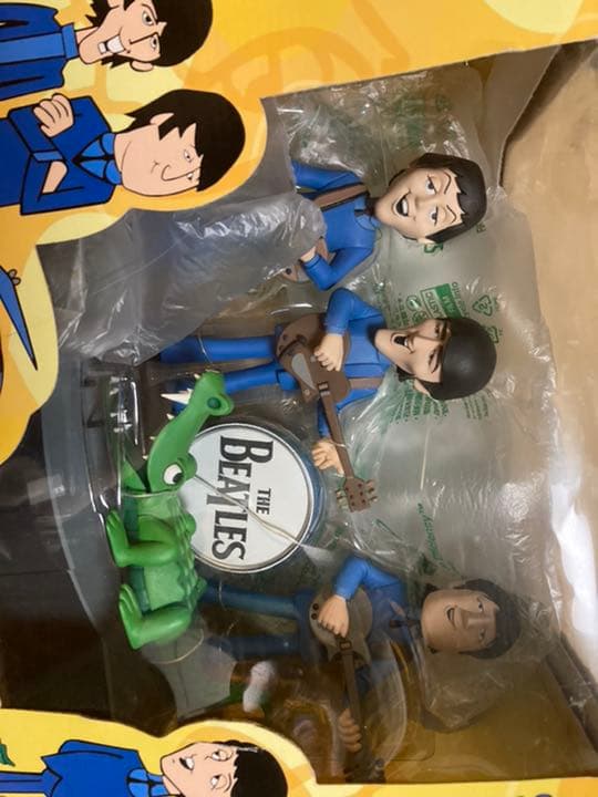 ビートルズ　デラックスボックスセット　フィギュア　マクファーレン