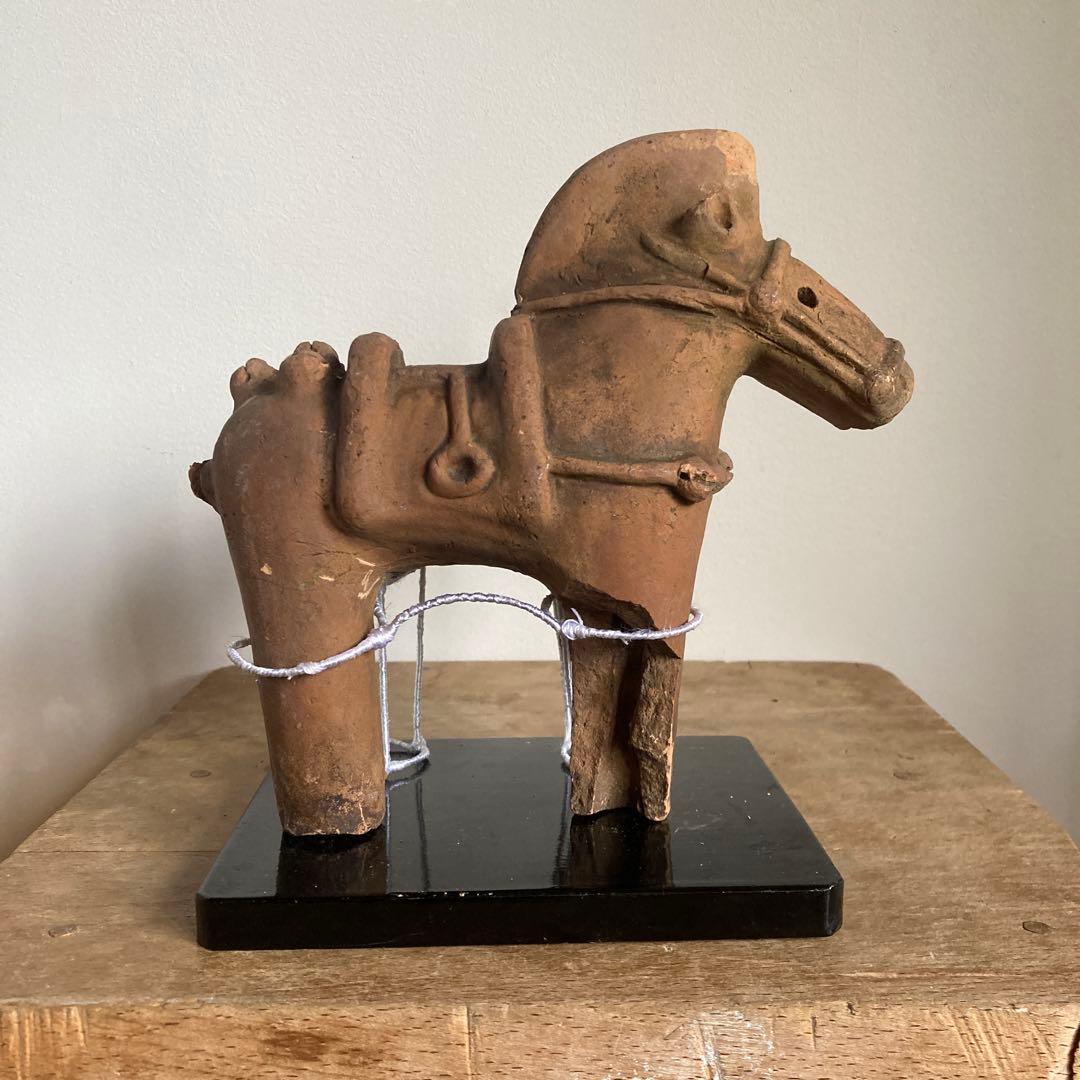 埴輪土偶馬　ワイヤー義足工芸品 黒台座ビンテージ