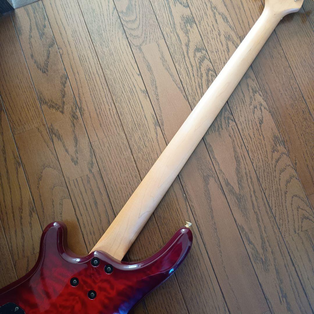 キルトメイプル　FERNANDES エレキベース レッド