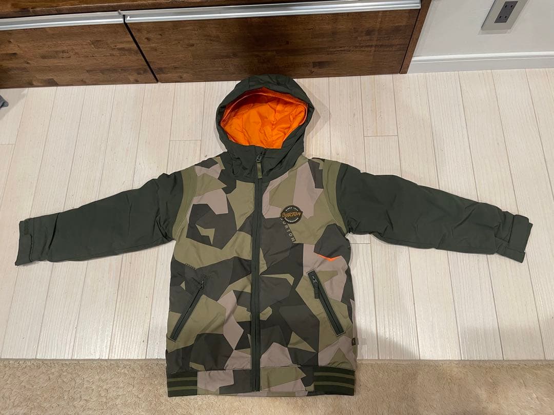 バートン（BURTON）キッズ　スキー・スノボウェア上下セット Sサイズ　120