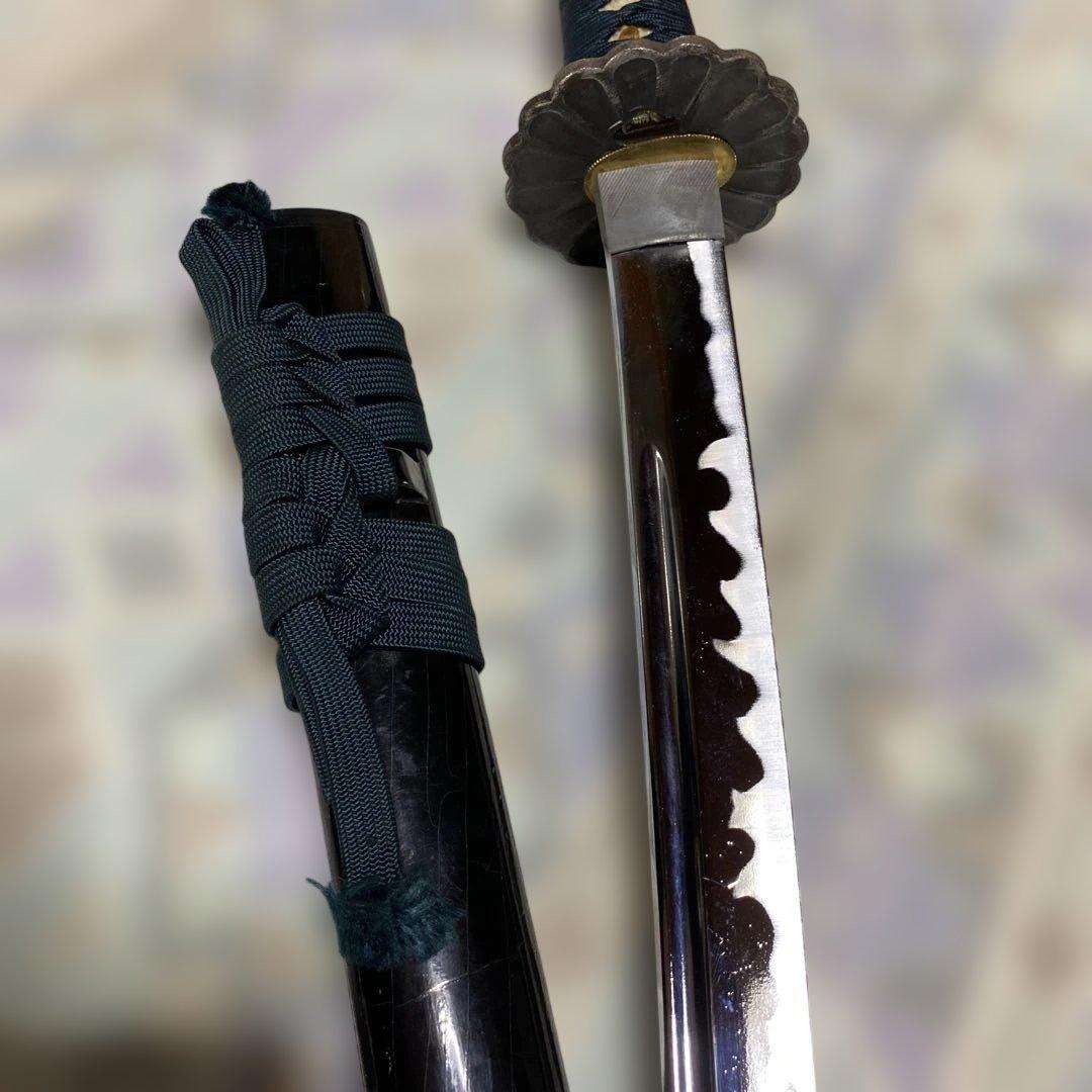 模造刀(居合刀) 紺色柄 菊彫丸鍔 黒呂鞘