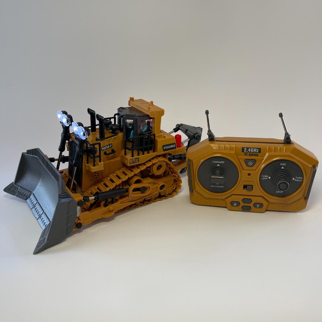 RCトラックタイプトラクター（合金製）