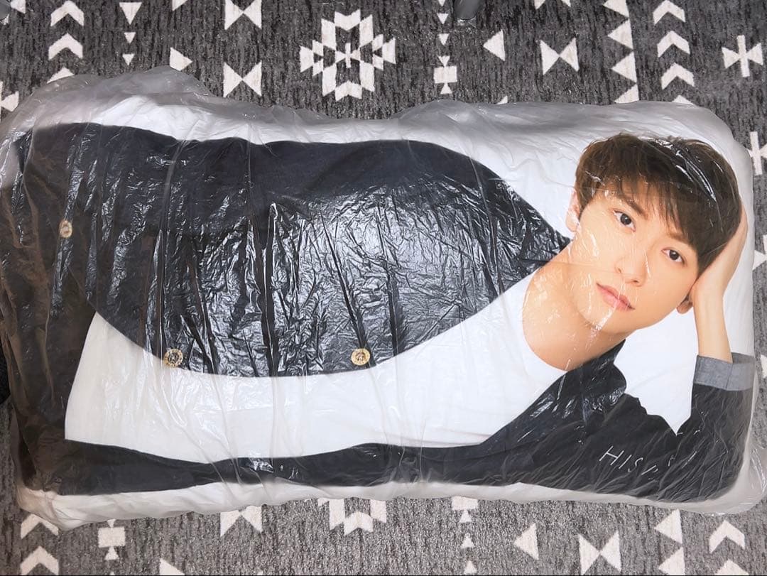 與真司郎 等身大抱き枕 THIS IS WHO I AM