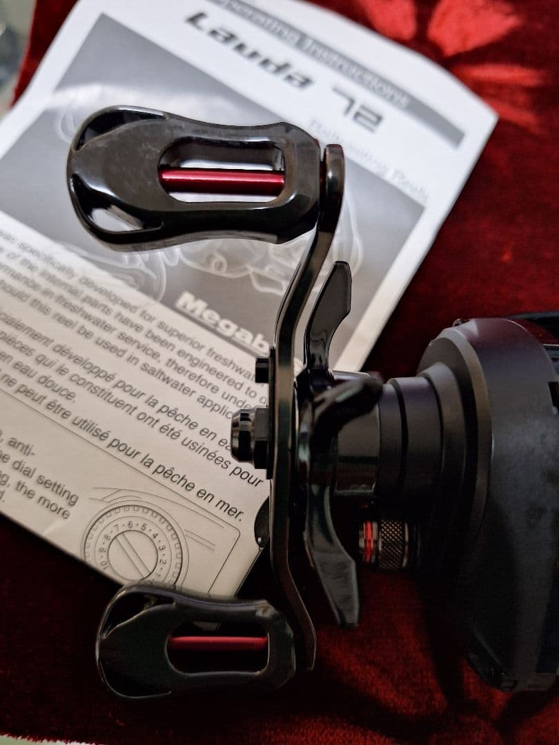 【新品未使用】Lauda72 RIGHT MEGABASS REEL