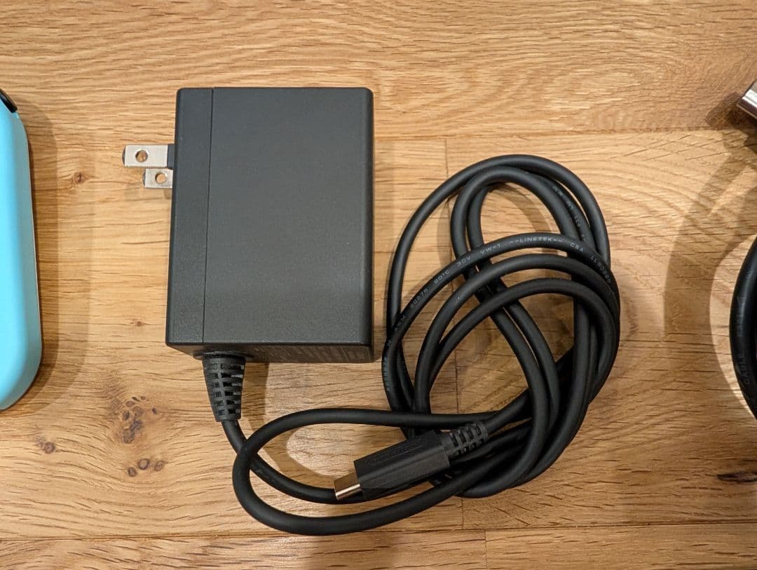 Nintendo Switch あつまれ どうぶつの森セット（特別デザイン）