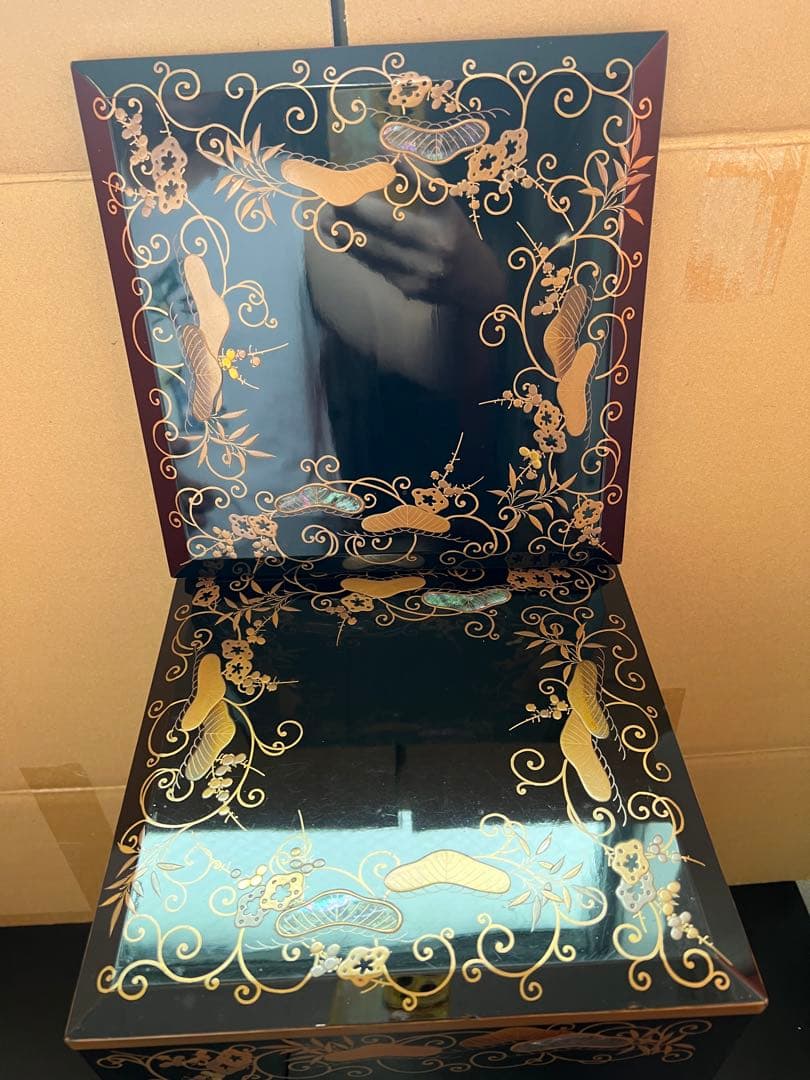 788  輪島塗り　黒漆塗り沈金重箱　金蒔絵　螺鈿　5重　高級　美品