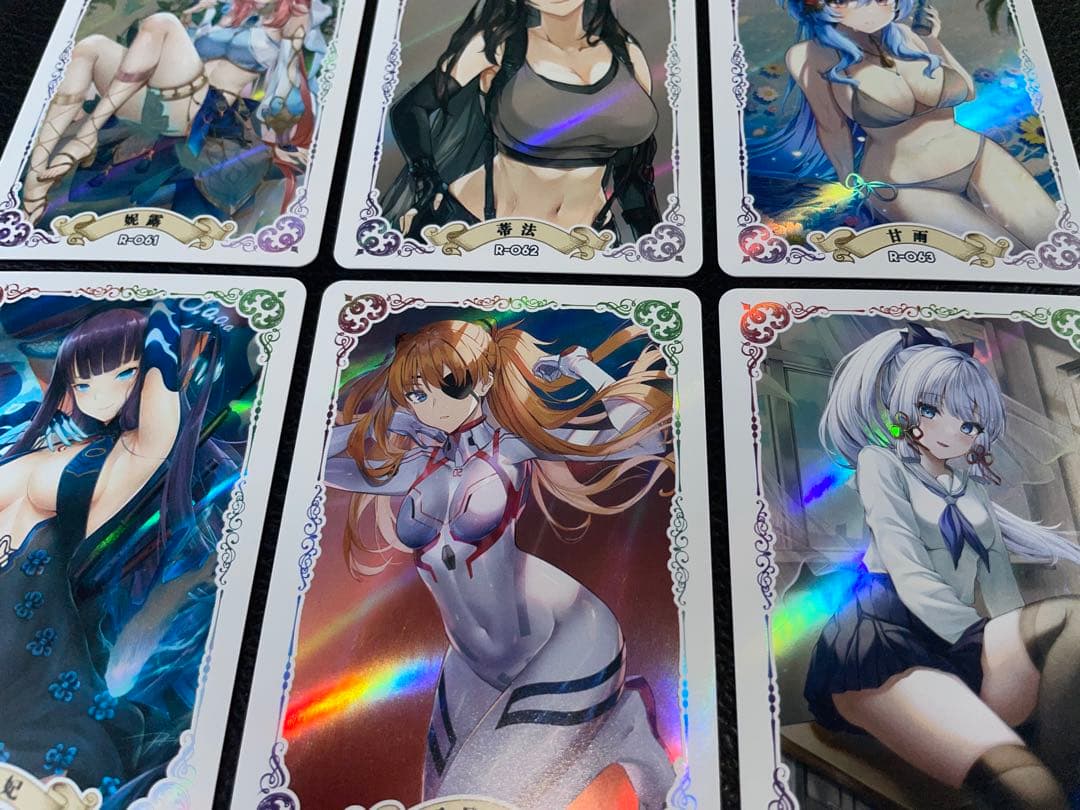 ④18枚　女性キャラのキラカード