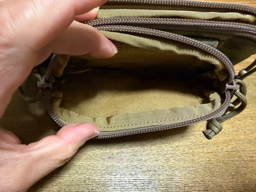 レア物！ VOLKタクティカルギア　マルチ セパレート ウォレット ポーチ